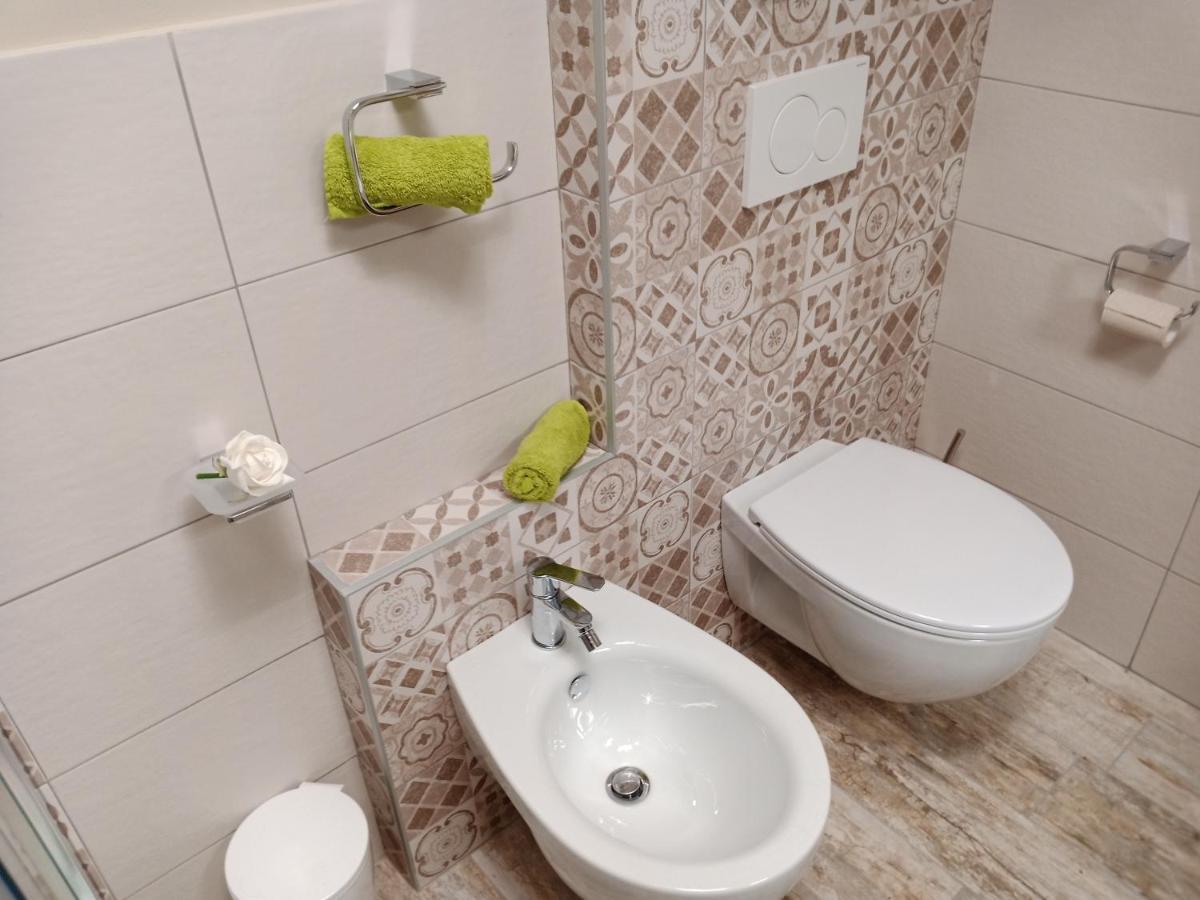 Appartamento "Il Vicolo" Peschiera del Garda Ngoại thất bức ảnh