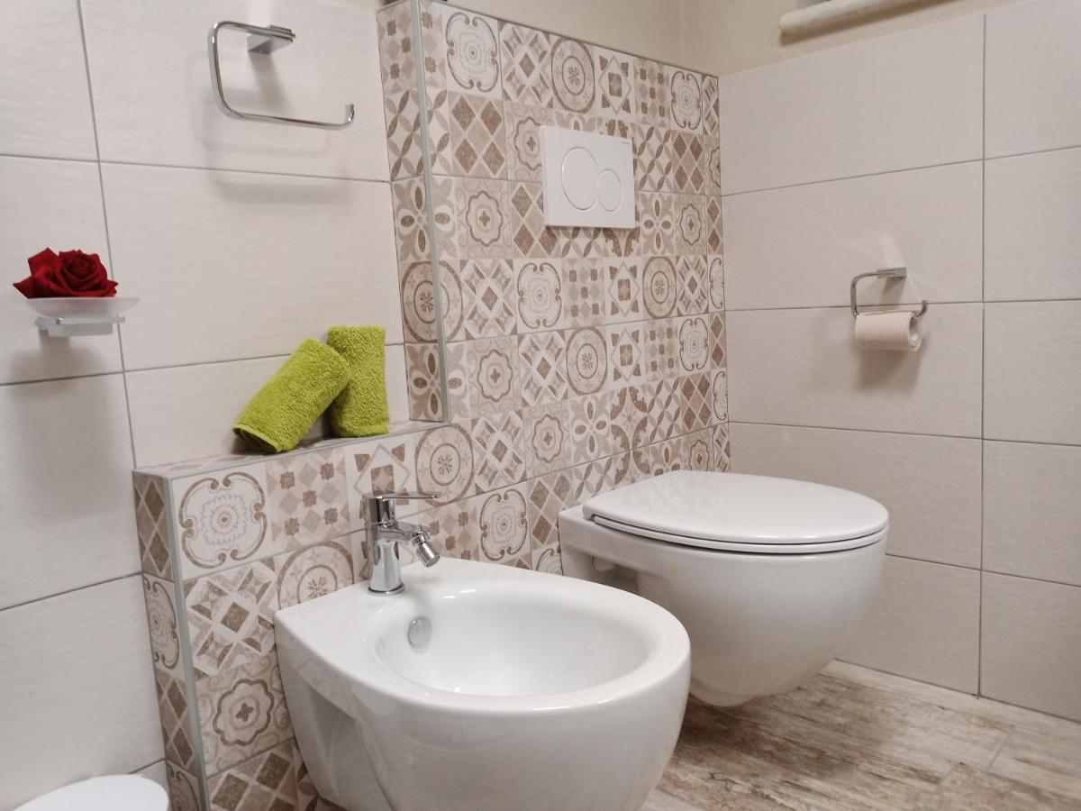 Appartamento "Il Vicolo" Peschiera del Garda Ngoại thất bức ảnh